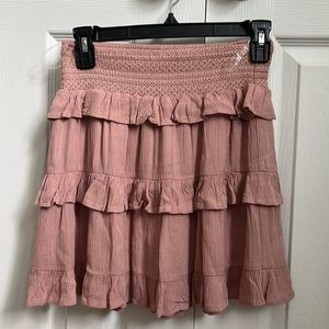 ILLA ILLA neutral skirt!!